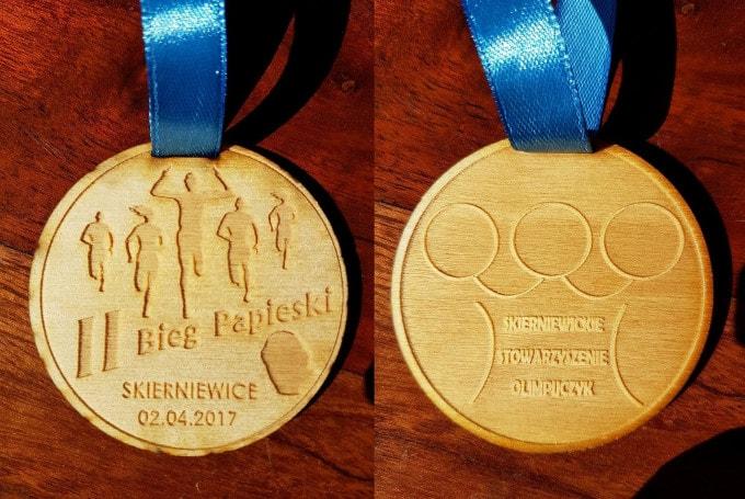 Pamiątkowy medal 2 Biegu Papieskiego w Skierniewicach